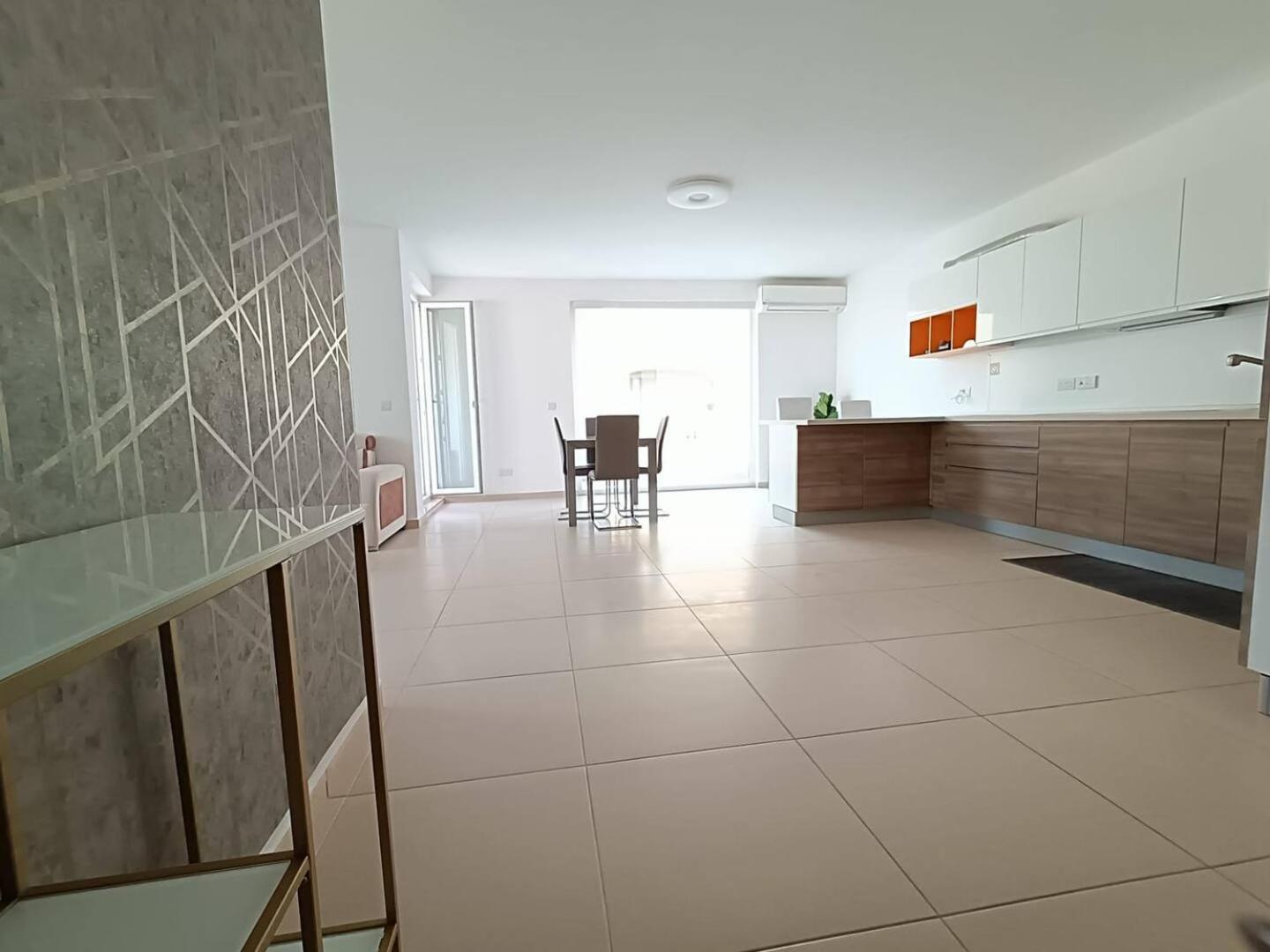 Cosy 2bed In Manikata By Homely