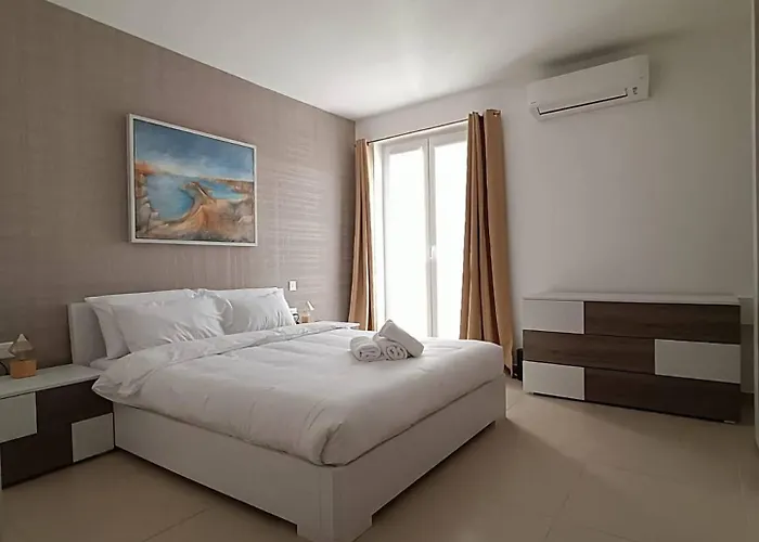 Cosy 2Bed Apartment In Manikata By Homely