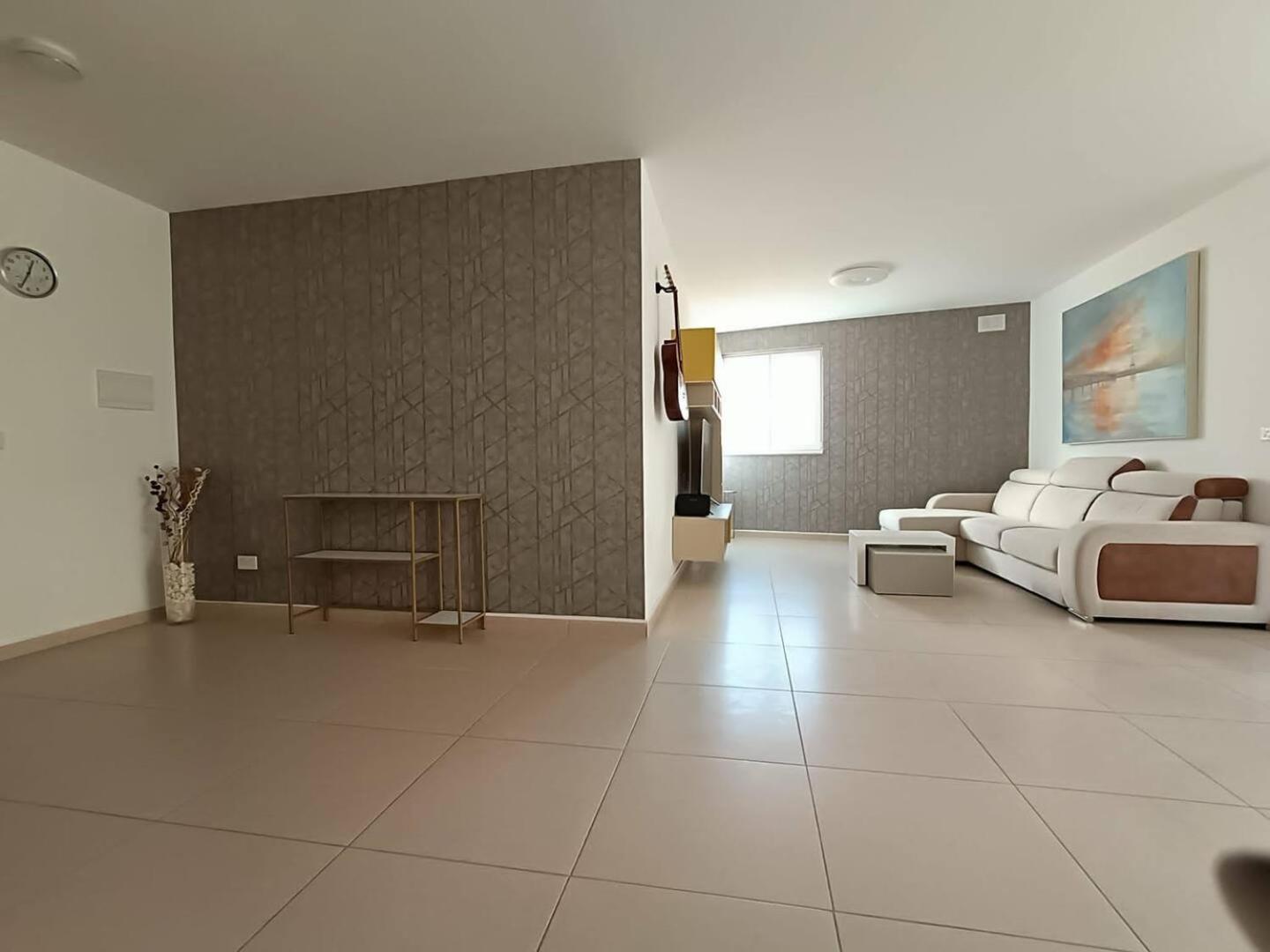 Cosy 2bed In Manikata By Homely