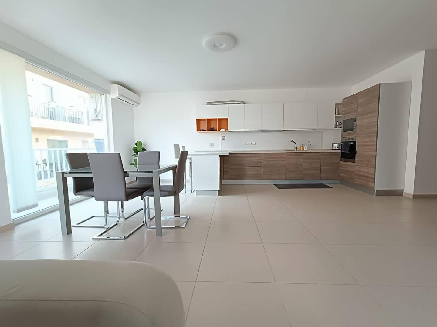 Cosy 2bed In Manikata By Homely